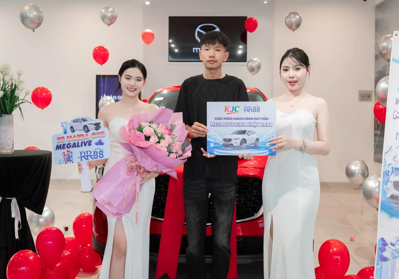 Hình ảnh lễ bàn giao xe Mazda Cx5 4