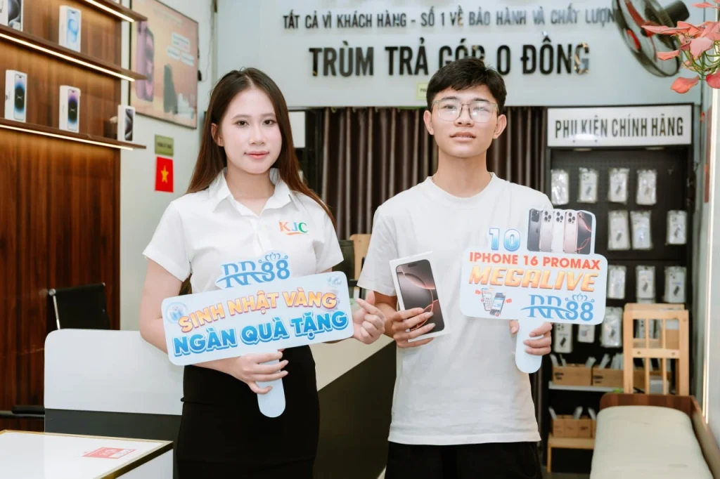 Trao tặng iphone 16 pro max megalive RR88 1