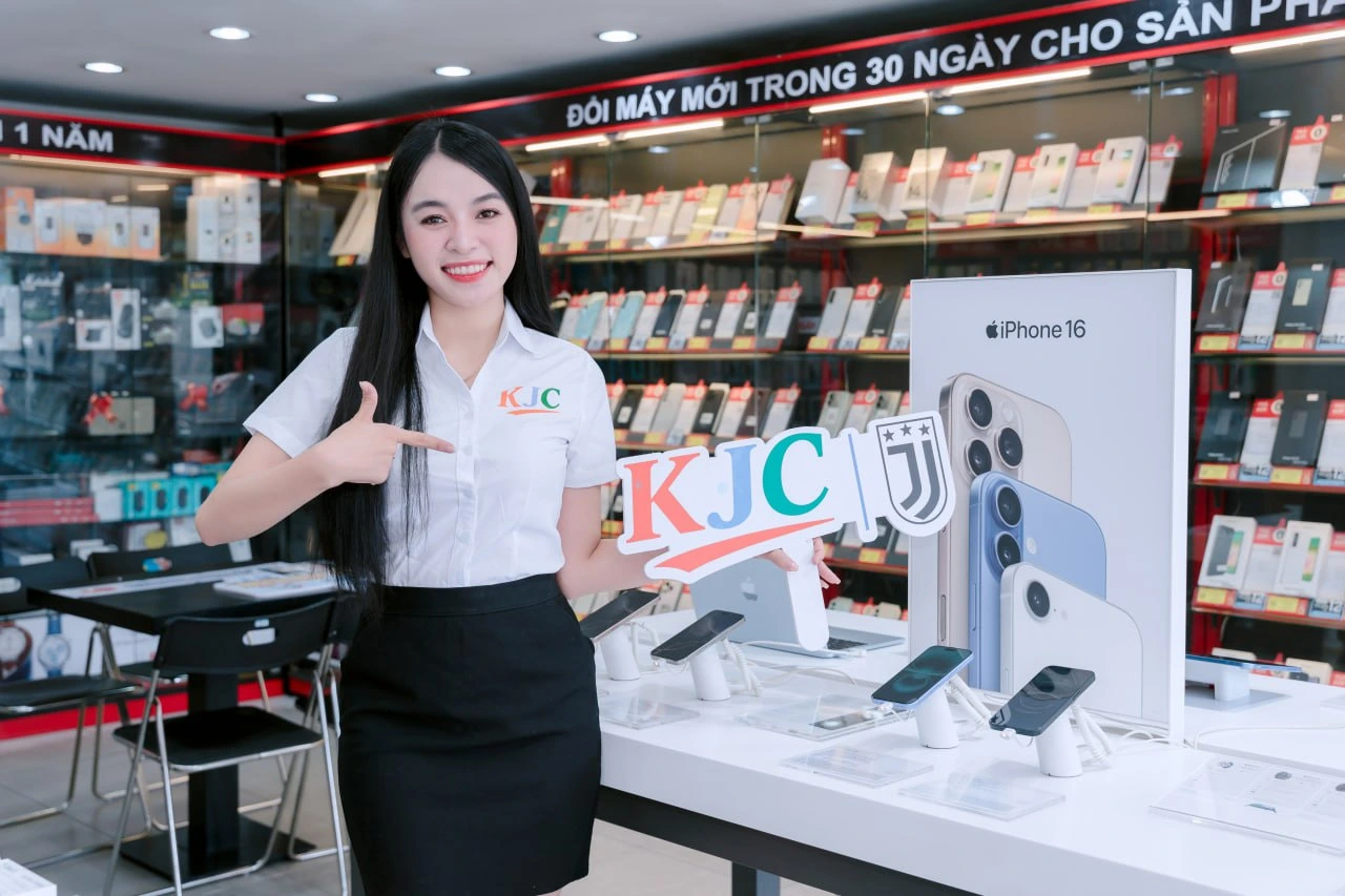 chiếc iphone 16promax thuộc về bạn trẻ đến từ Nha Trang