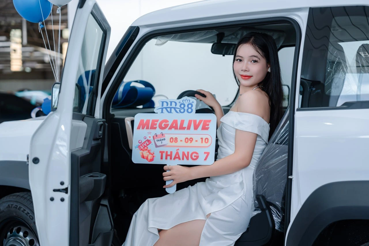 Chiếc xe vinfast vf3 phần quà megalive đã sinh nhật rr88 8